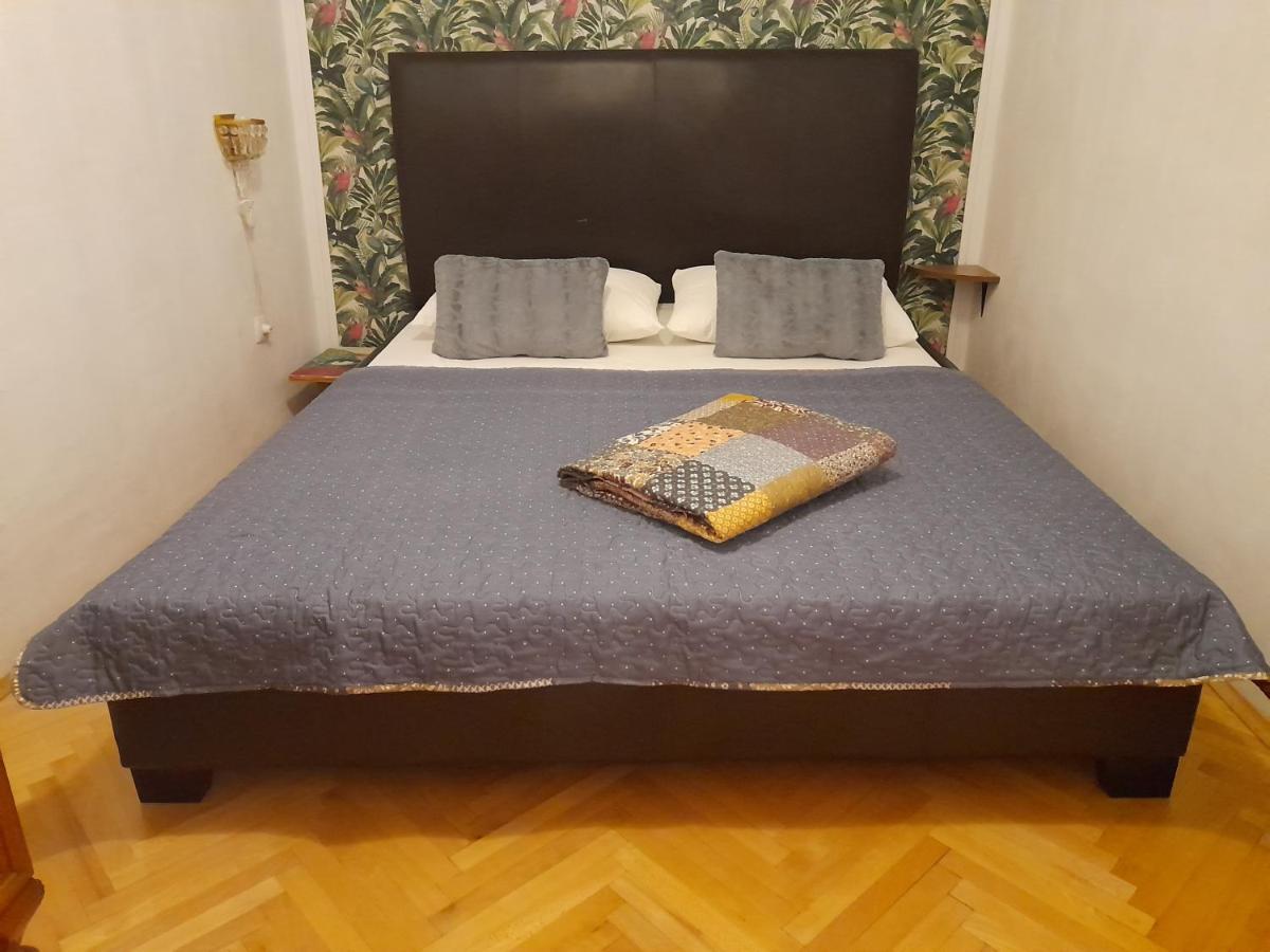 Two Bells Apartment Sibenik Luaran gambar